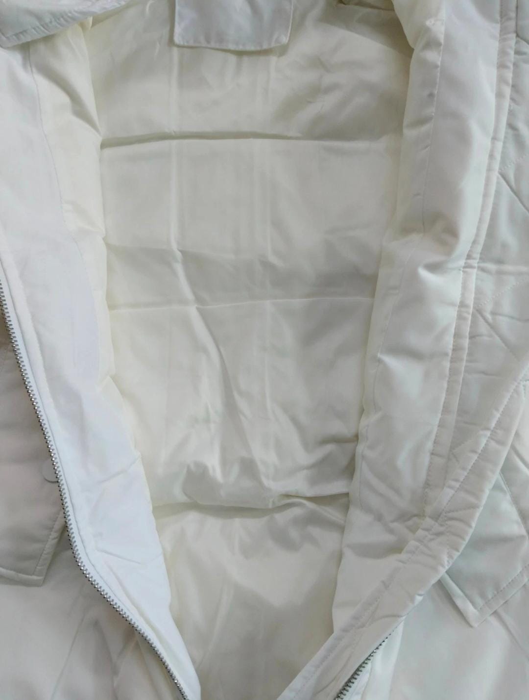 Dream Big, Stay Warm – White Hooded Jacket with Bold Style. for Adults 18+